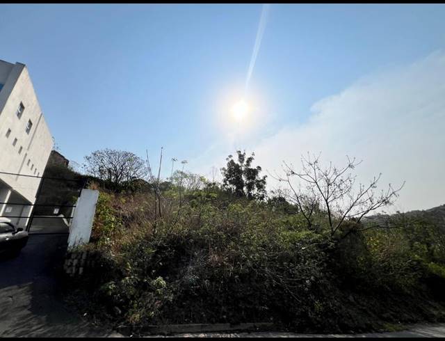 LAND FOR SALE IN KENVILLE